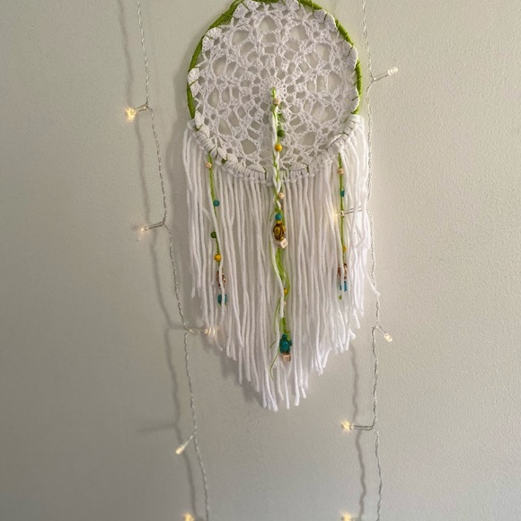 White & lime green sea turtle 5” dream catcher - Picture 5 of 8